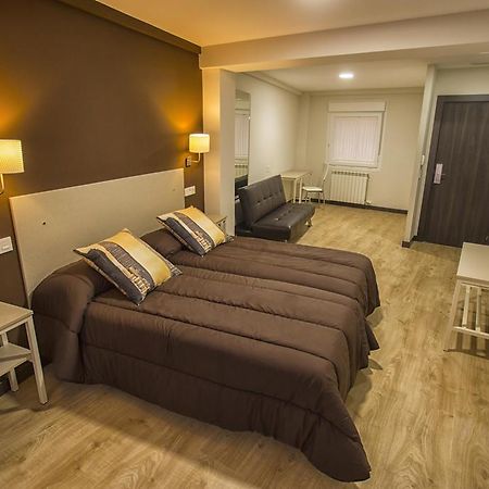 Hostal Elvira Аранда-де-Дуеро Екстер'єр фото