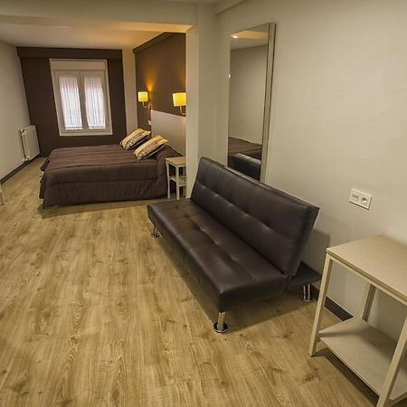 Hostal Elvira Аранда-де-Дуеро Екстер'єр фото